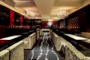 アンビエンテ （club Ambiente）