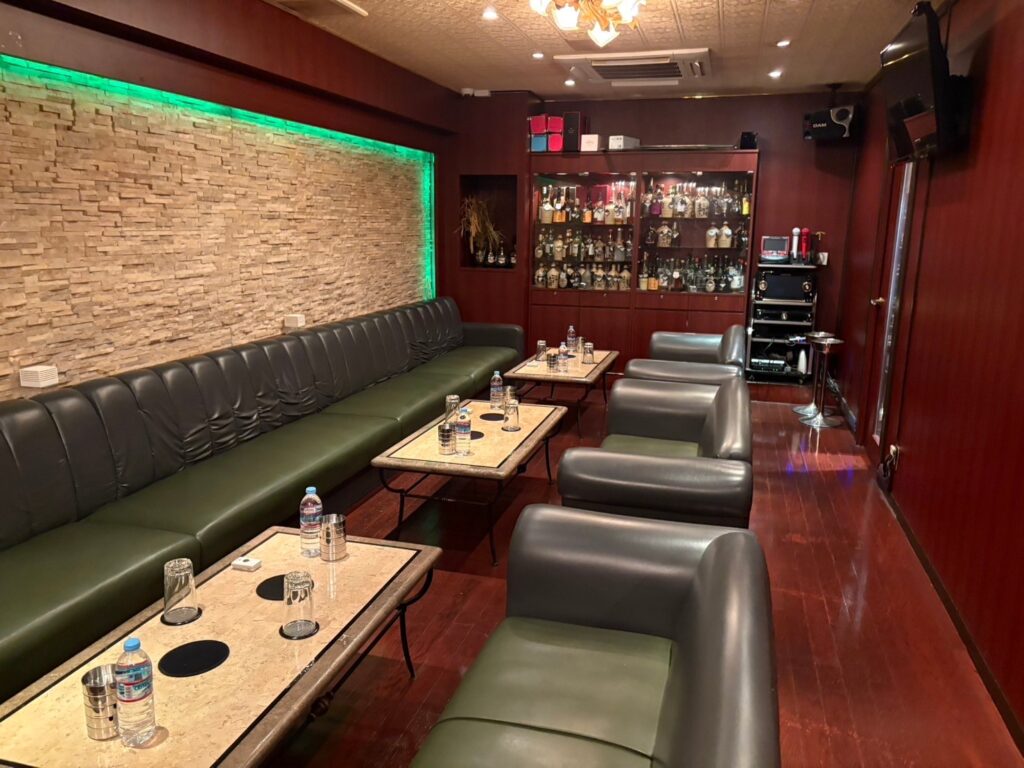 上野キャバクラ リップル （LIPPLE） | キャバクラバイト求人タピオカ