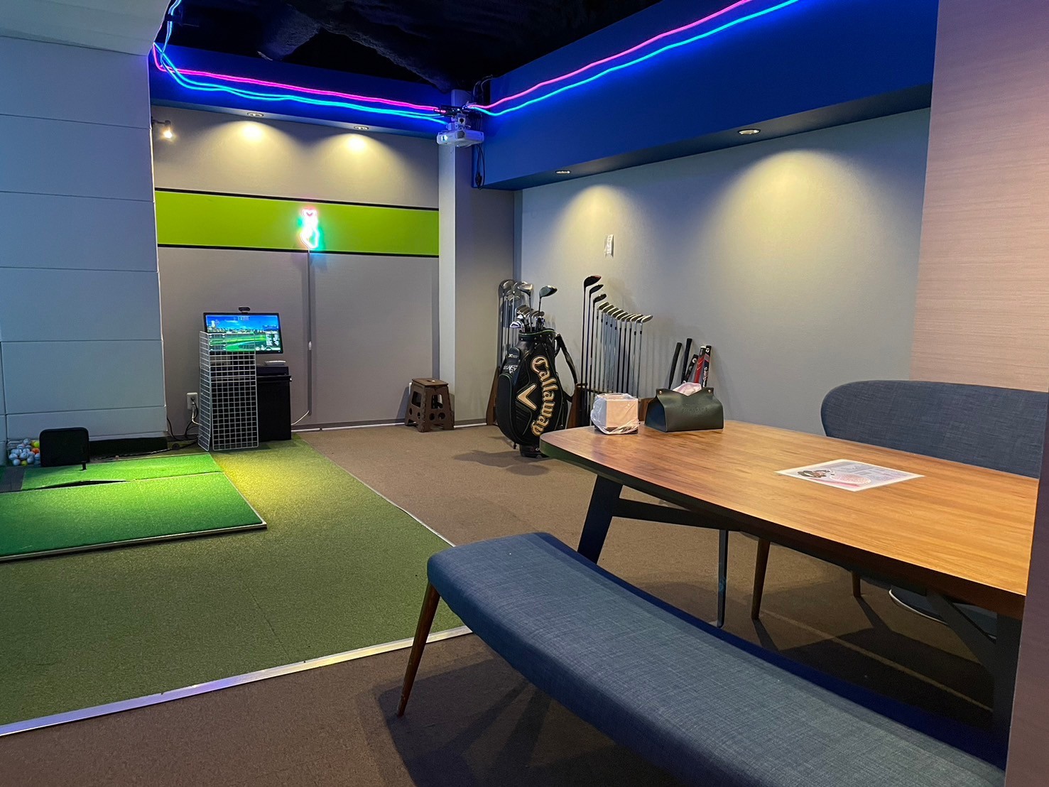 青森ガールズバー フォロー （Follow Golf Bar） | ガールズバーバイト