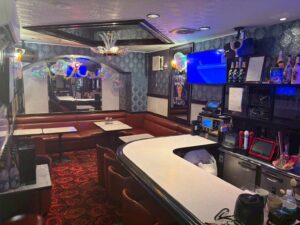 エムズ （SNACK M’s）