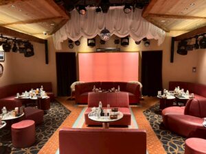 不死鳥 （フシチョウ）