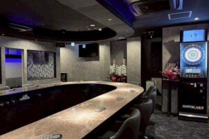 レイズ (Girls Bar Rayz)