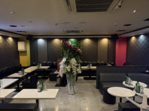 クレヨン (CLUB CRAYON)