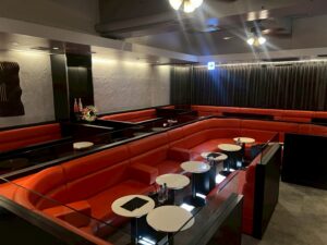 ヤヤ (Club 椰々)