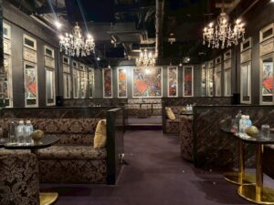 リュクス （Luxury Lounge LUXE）