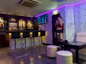 フレディーズ (Cosplay Food Bar Freddys)