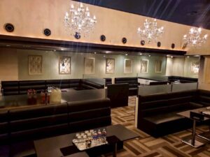 ファイブ （LOUNGE FIVE）