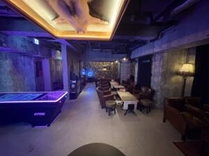 バニーラウンジB4 （BUNNY LOUNGE B4 UENO）